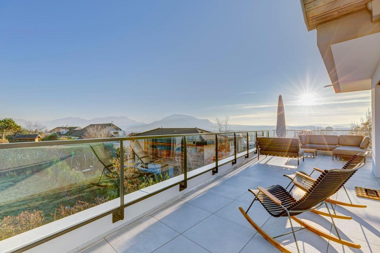 Serenity - 3 Bedroom Top Floor Apartment Parking & Lake View Terrace Annecy Bagian luar foto